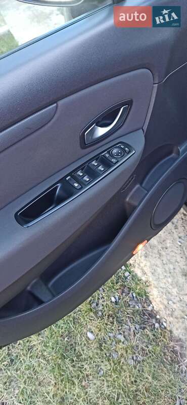 Минивэн Renault Grand Scenic 2010 в Буске