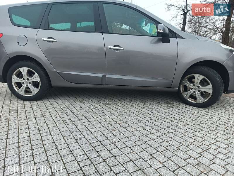Минивэн Renault Grand Scenic 2010 в Львове фото 3 Минивэн Renault Grand Scenic 2010 в Львове