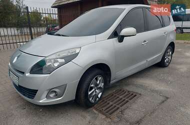 Минивэн Renault Grand Scenic 2011 в Борисполе