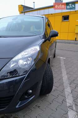 Минивэн Renault Grand Scenic 2011 в Дубно