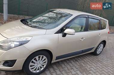 Минивэн Renault Grand Scenic 2010 в Киеве