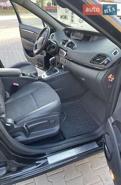 Минивэн Renault Grand Scenic 2012 в 