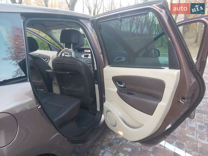 Мінівен Renault Grand Scenic 2009 в Тернополі фото 29 Мінівен Renault Grand Scenic 2009 в Тернополі