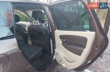 Минивэн Renault Grand Scenic 2009 в 