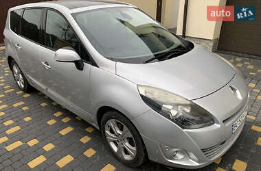 Минивэн Renault Grand Scenic 2010 в 