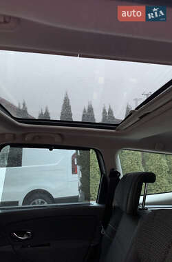 Минивэн Renault Grand Scenic 2010 в 