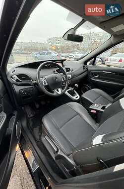 Минивэн Renault Grand Scenic 2012 в 