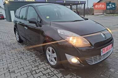 Минивэн Renault Grand Scenic 2009 в Косове