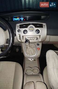Минивэн Renault Grand Scenic 2005 в 