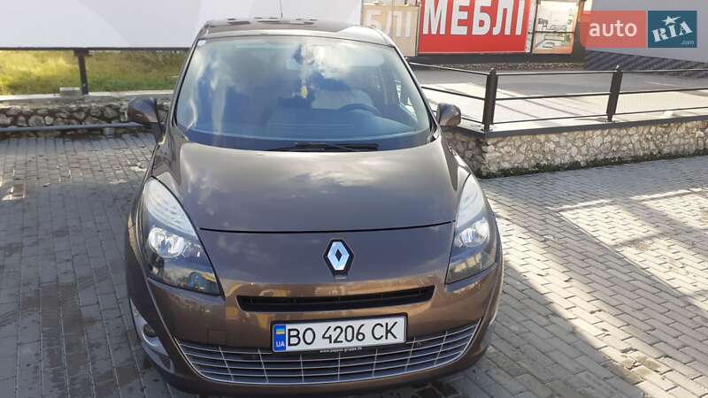 Мінівен Renault Grand Scenic 2010 в Тернополі