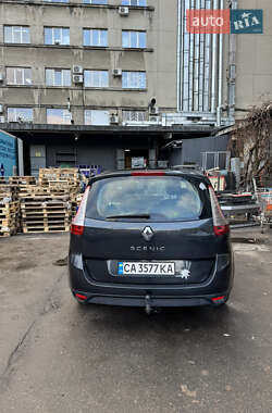 Минивэн Renault Grand Scenic 2009 в 