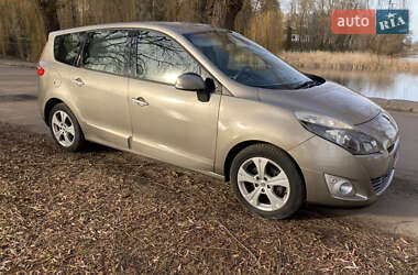 Минивэн Renault Grand Scenic 2010 в Дубно