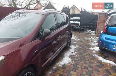 Минивэн Renault Grand Scenic 2013 в 