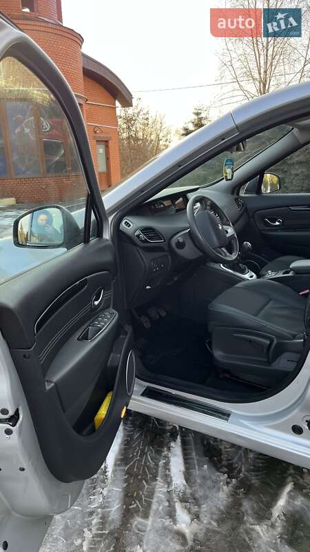 Минивэн Renault Grand Scenic 2011 в Дубно