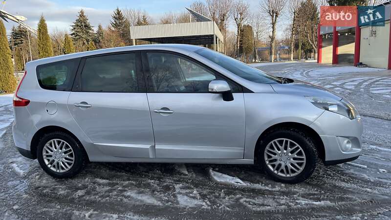 Минивэн Renault Grand Scenic 2011 в Дубно
