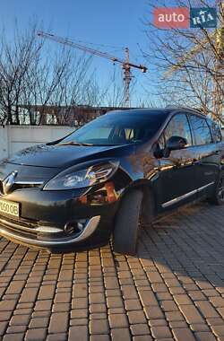 Минивэн Renault Grand Scenic 2013 в 