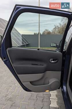 Мінівен Renault Grand Scenic 2005 в Володимирі