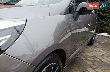Минивэн Renault Grand Scenic 2013 в 