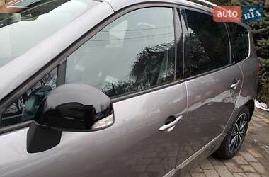 Минивэн Renault Grand Scenic 2013 в 