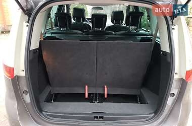 Минивэн Renault Grand Scenic 2013 в 