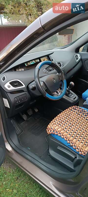 Мінівен Renault Grand Scenic 2013 в Івано-Франківську