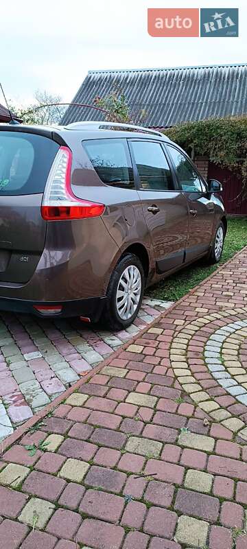 Мінівен Renault Grand Scenic 2013 в Івано-Франківську