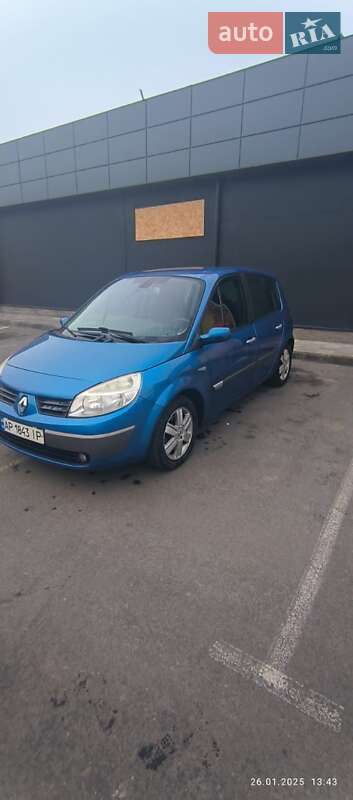 Renault Grand Scenic 2005