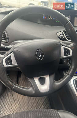 Минивэн Renault Grand Scenic 2012 в 