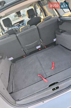 Минивэн Renault Grand Scenic 2009 в 
