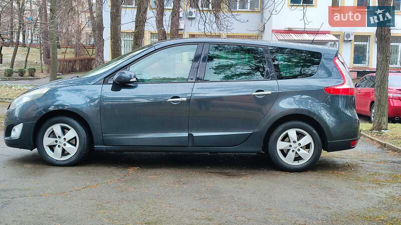 Минивэн Renault Grand Scenic 2011 в Киеве