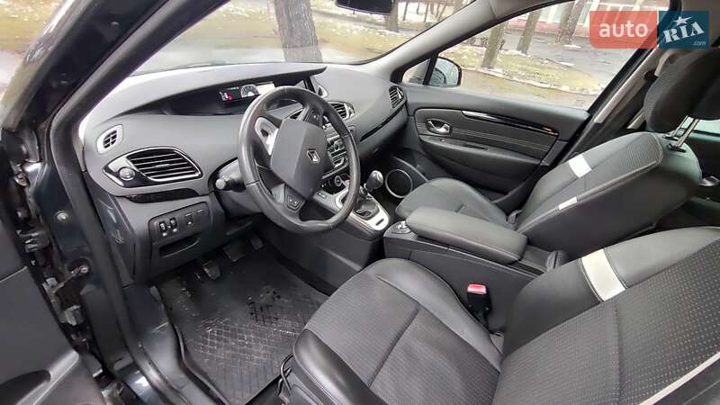 Минивэн Renault Grand Scenic 2011 в Киеве