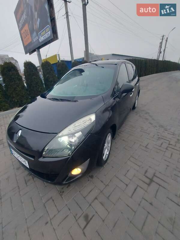 Минивэн Renault Grand Scenic 2010 в Кропивницком