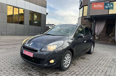 Минивэн Renault Grand Scenic 2011 в Вирах