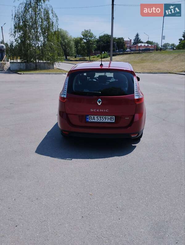 Минивэн Renault Grand Scenic 2010 в Александрие