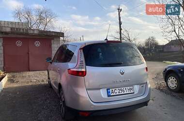 Минивэн Renault Grand Scenic 2011 в 