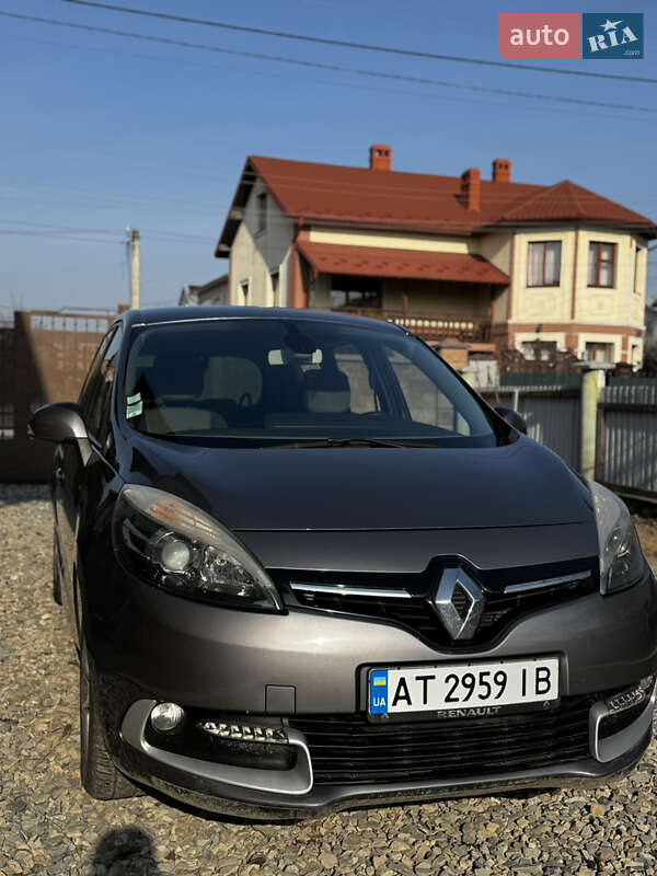 Мінівен Renault Grand Scenic 2014 в 
