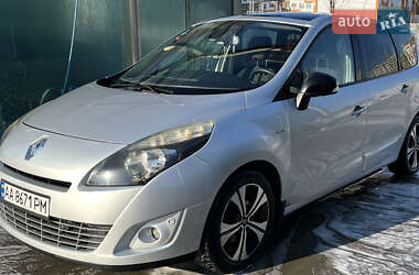 Минивэн Renault Grand Scenic 2012 в 