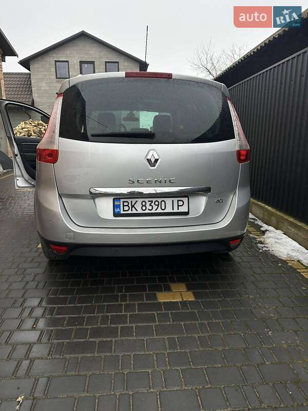 Минивэн Renault Grand Scenic 2016 в Дубровице