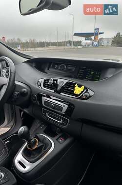 Мінівен Renault Grand Scenic 2016 в 