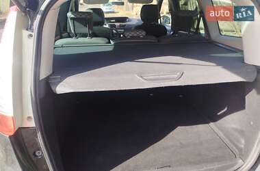 Мінівен Renault Grand Scenic 2011 в 