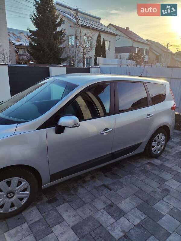 Минивэн Renault Grand Scenic 2010 в Ивано-Франковске фото 6 Минивэн Renault Grand Scenic 2010 в Ивано-Франковске