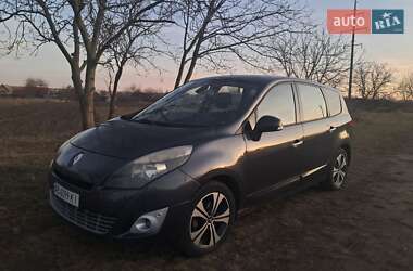 Мінівен Renault Grand Scenic 2011 в Ладижині