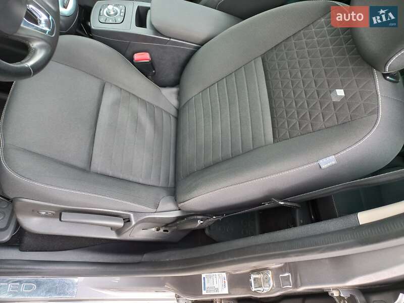 Мінівен Renault Grand Scenic 2015 в Луцьку