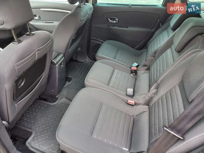 Мінівен Renault Grand Scenic 2015 в Луцьку