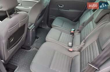 Минивэн Renault Grand Scenic 2015 в 