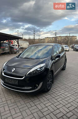 Минивэн Renault Grand Scenic 2012 в 
