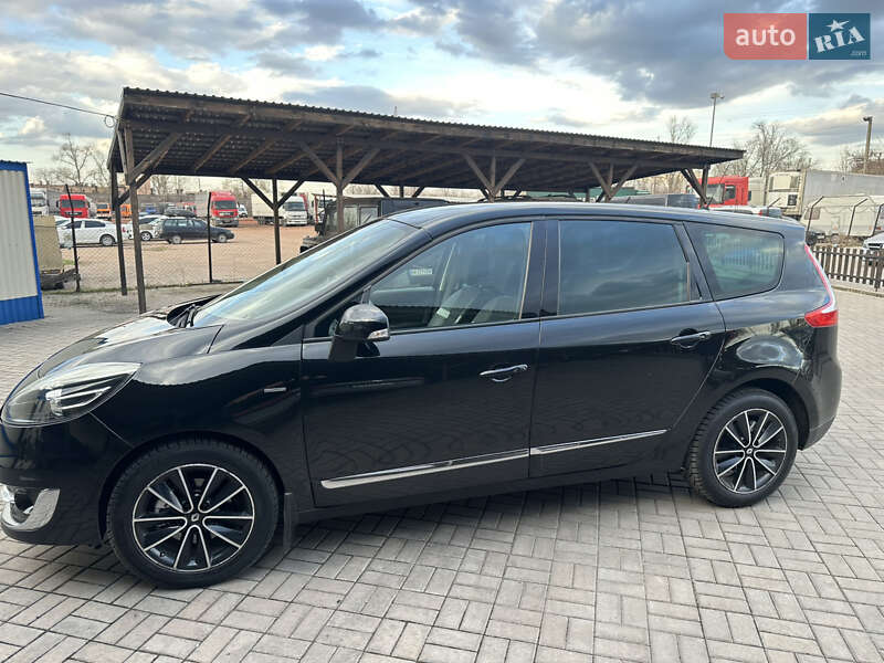Минивэн Renault Grand Scenic 2012 в 