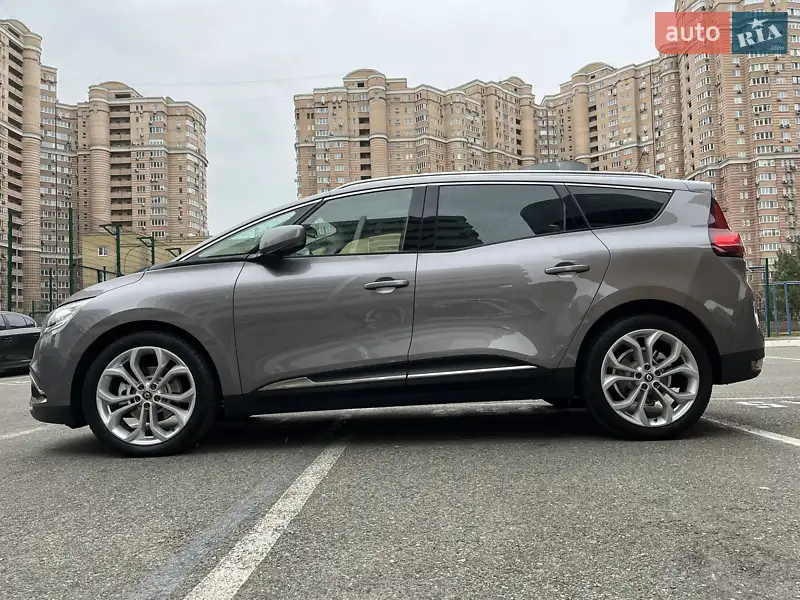 Минивэн Renault Grand Scenic 2020 в 