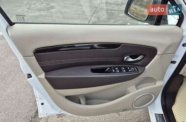 Минивэн Renault Grand Scenic 2009 в 