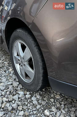 Минивэн Renault Grand Scenic 2010 в 